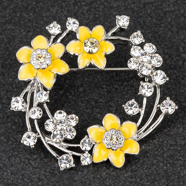 Equilibrium Radiant Daffodil Round Brooch