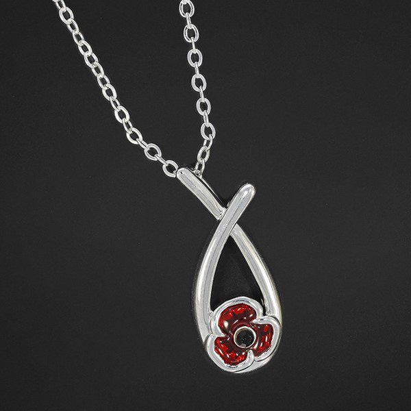Poppy Kiss Necklace