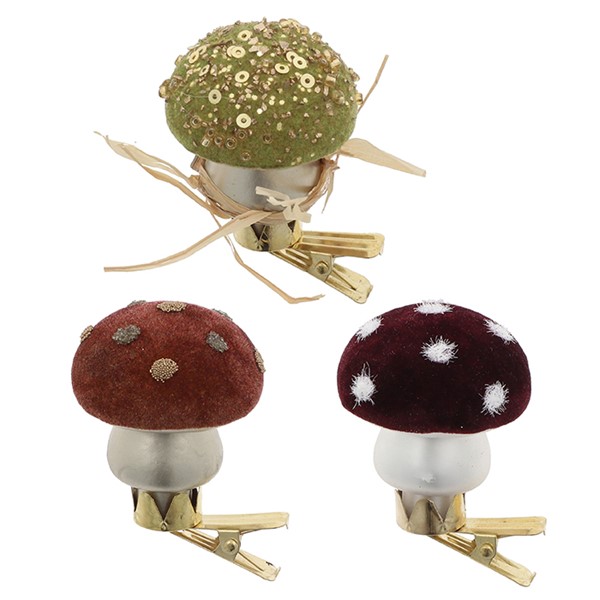 Xmas Woods Clip On Mushroom Mini