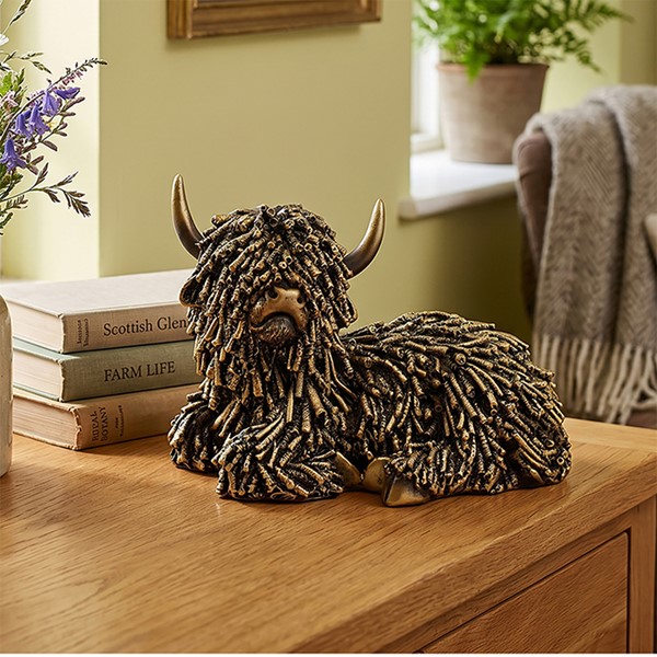 Gold Shaggy Highland Cow Lie Small