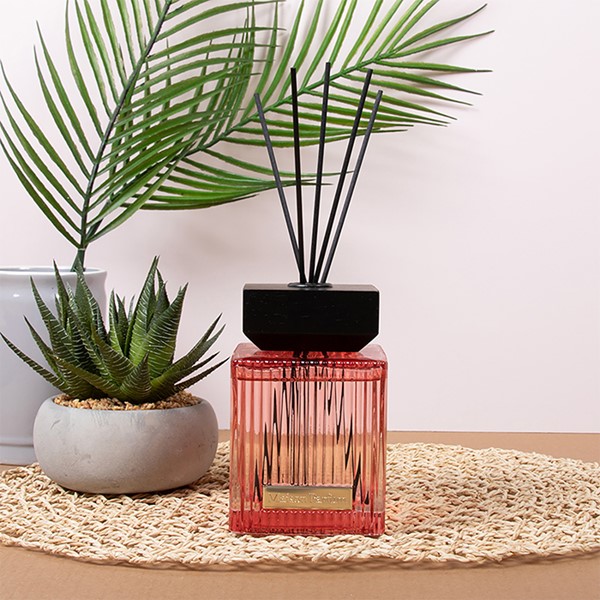 Rib Square Diffuser Rouge Medium